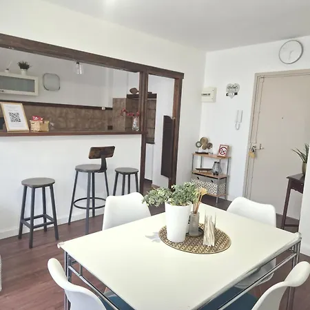Sejour Cosy Pres De Paris T3 Cuisine Ouverte Et Bar *